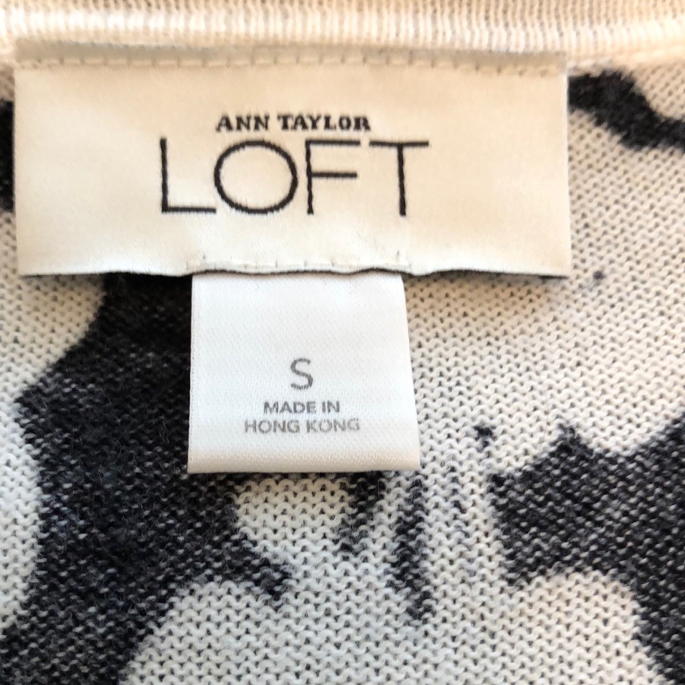 LOFT Short Sleeve Sweater - Picture 3 of 4